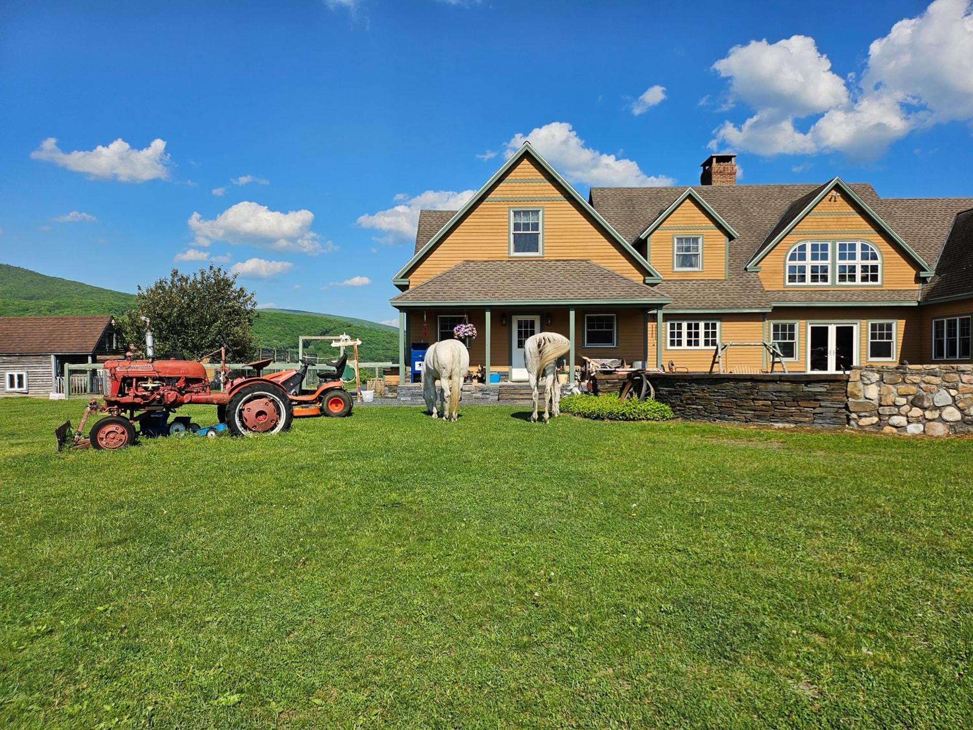 Clover Hill Farm & Country Inn Williamstown Luaran gambar