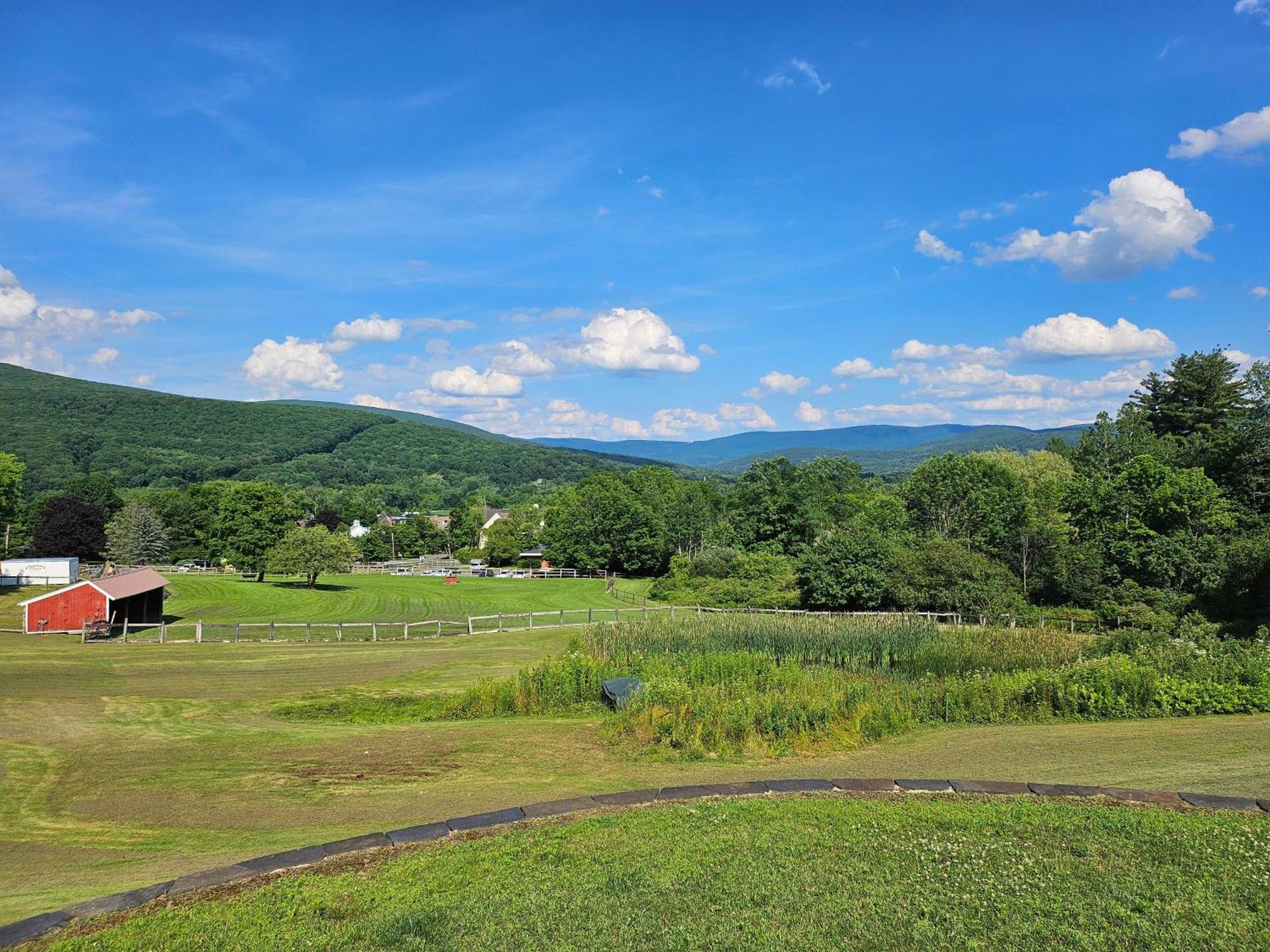 Clover Hill Farm & Country Inn Williamstown Luaran gambar